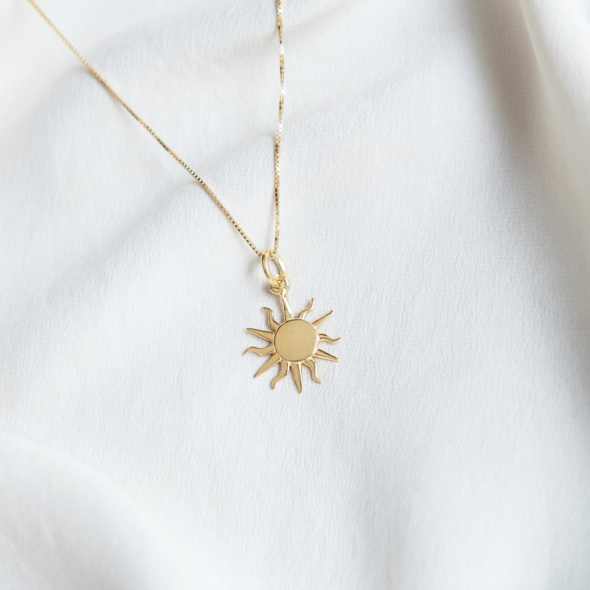 NANDI X SISTER Sun Pendant - Gold - Sister the brand